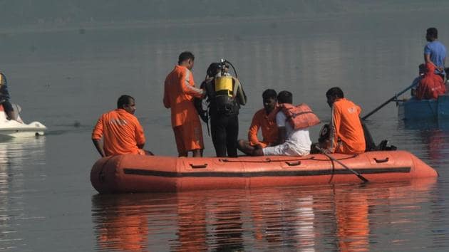 20 Drown As Boat Capsizes In Indus River